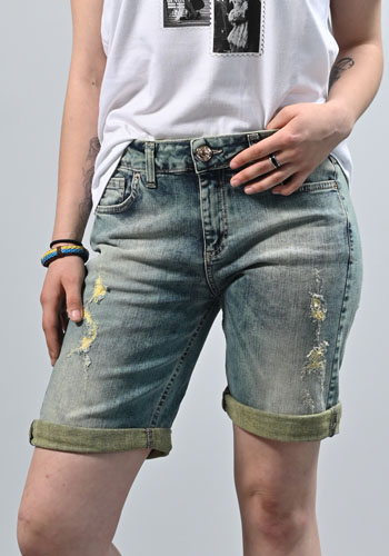 женские джинсовые шорты купить Mia Kruse